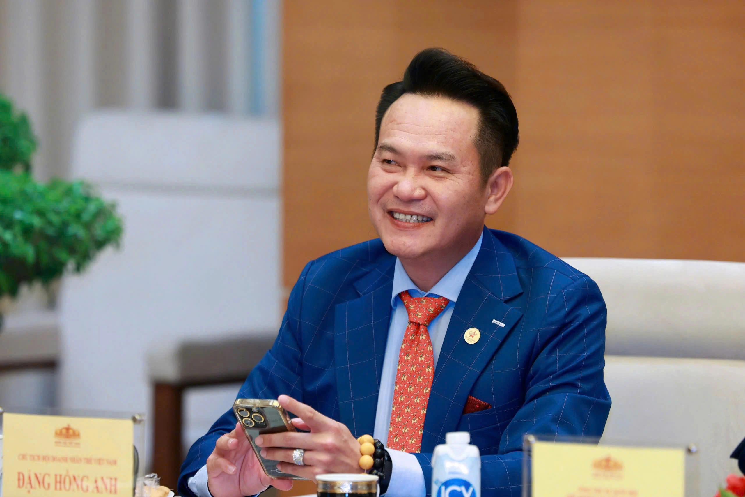Open policies needed to develop the private economy