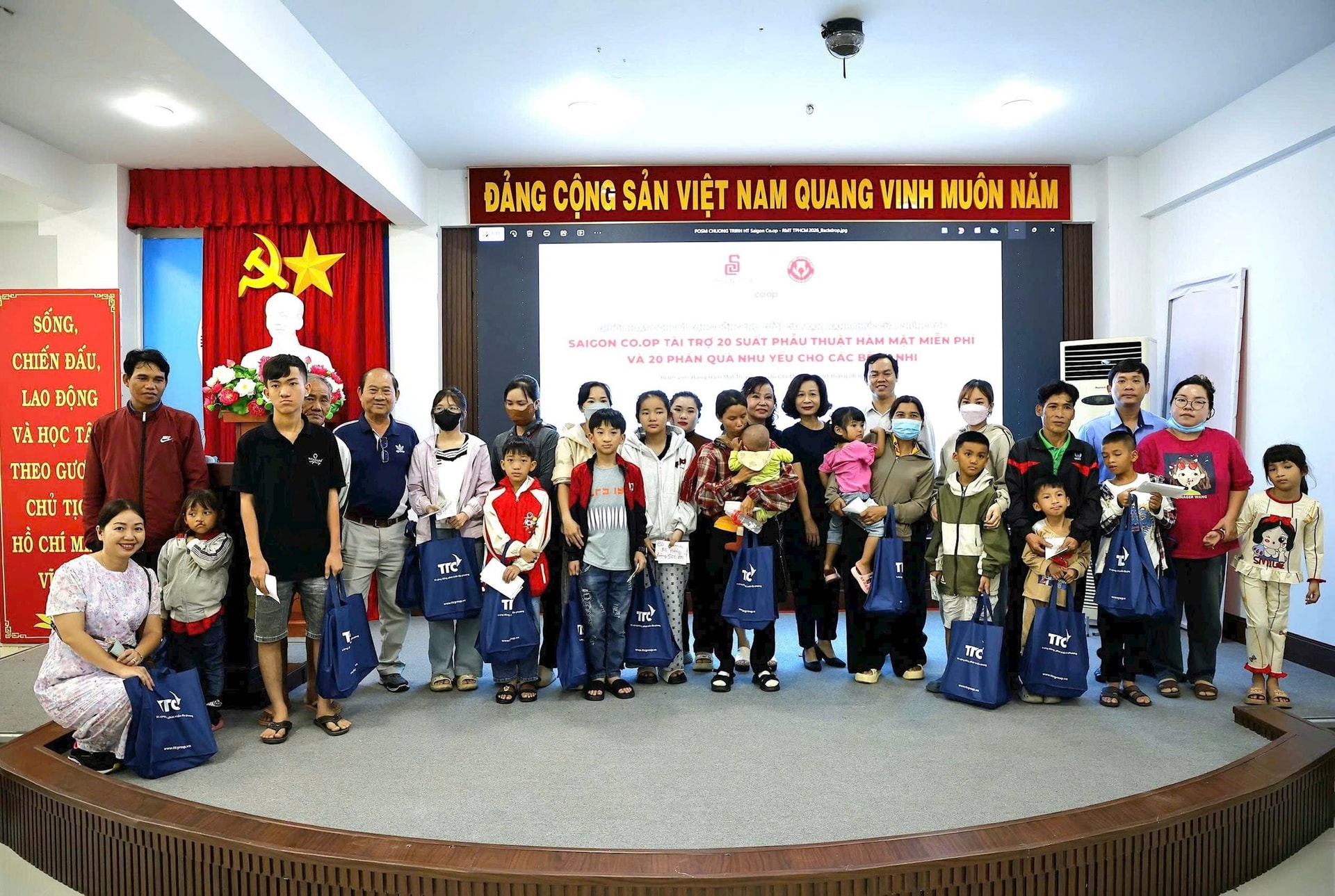 Niềm vui ngày Quốc tế Thiếu nhi 1/6