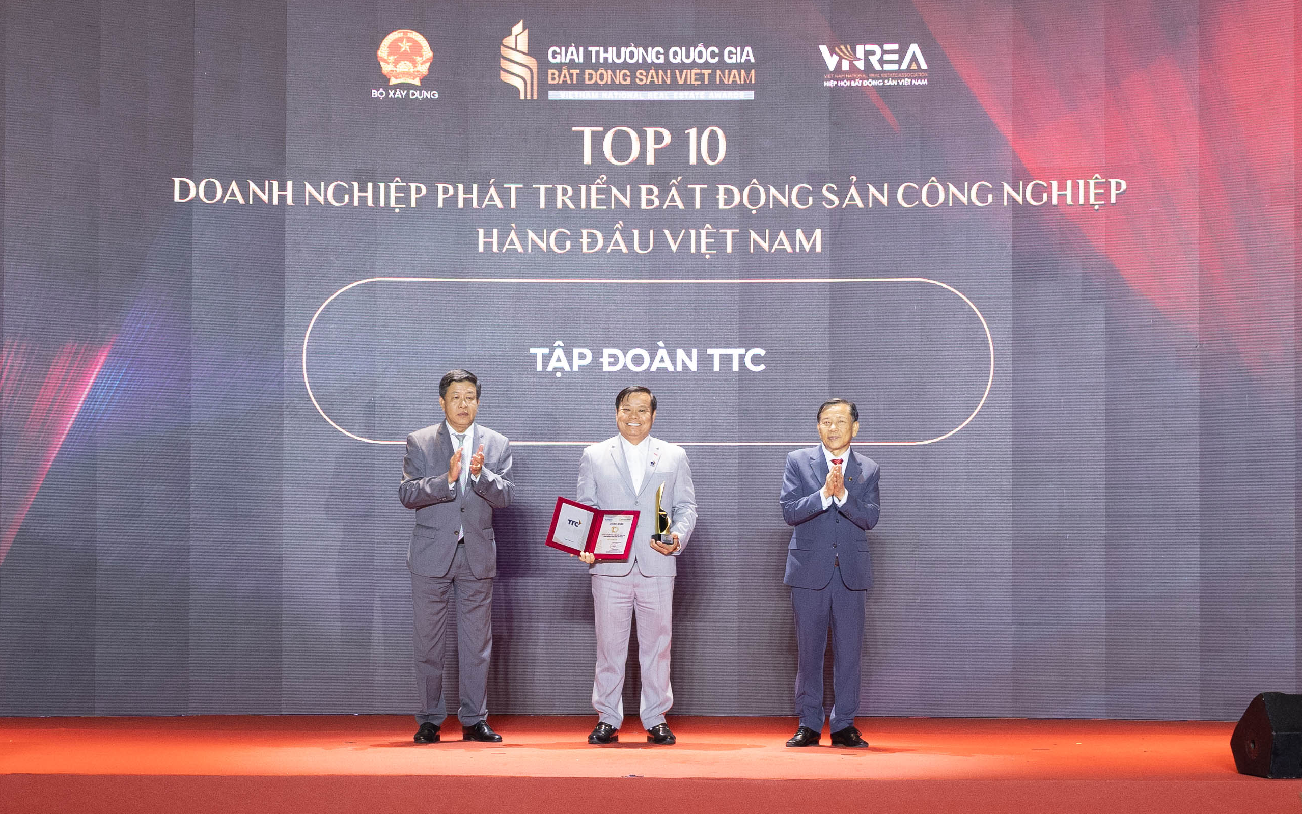 Tập đoàn TTC được vinh danh Top 10 Doanh nghiệp phát triển Bất động sản Công nghiệp hàng đầu Việt Nam
