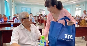 TTC tài trợ mổ mắt cho bệnh nhân nghèo