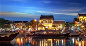 Phố cổ Hội An lọt vào top 10 thị trấn đẹp nhất thế giới
