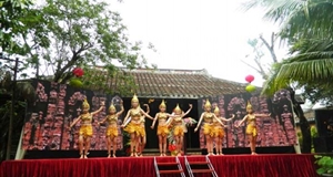 Khai mạc Festival văn hóa tơ lụa Việt Nam - châu Á 2016