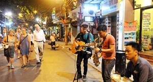 Phát triển du lịch thành ngành kinh tế mũi nhọn của Thủ đô