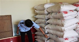 Nhập khẩu đường và bài toán phát triển bền vững cùng người lao động