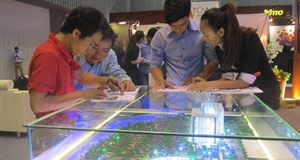 Nhộn nhịp giao dịch bất động sản tầm trung
