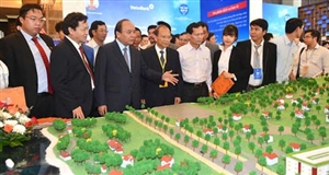 Thủ tướng: “Sắp tới sẽ xem xét về giá của điện gió“