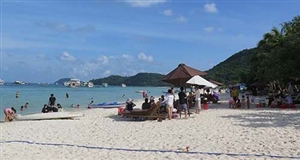 Du lịch biển đảo hấp dẫn du khách quốc tế