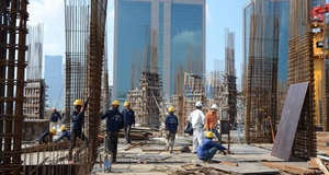 Đề xuất giảm 50% một số loại phí, lệ phí liên quan đến dự án xây dựng