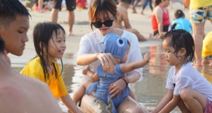 Du lịch miền Trung bùng nổ dịp hè