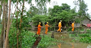 Những người mở đường đem điện đến vùng sâu miền Tây