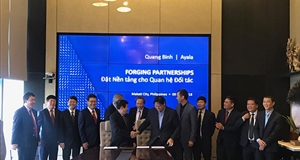 Nhà đầu tư Philippines nghiên cứu đầu tư điện gió, điện mặt trời tại Quảng Bình