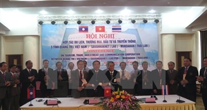 Tăng hợp tác du lịch, thương mại giữa Việt Nam-Lào-Thái Lan