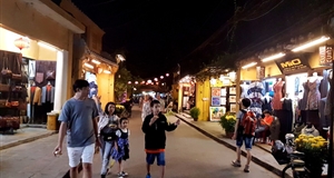 Đêm phố cổ: Thương hiệu du lịch Hội An