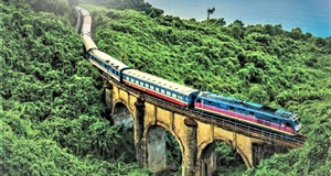 About to operate the Danang - Hue cruise train